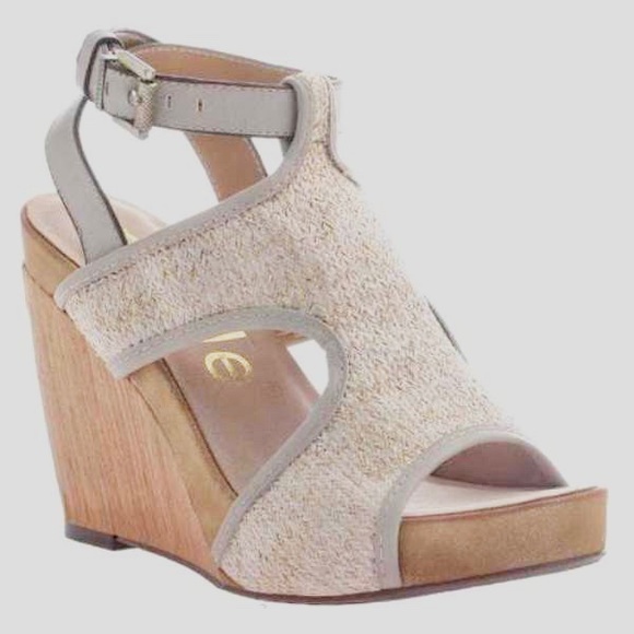 Nicole Shoes - 🦋4/$25 Nicole Clementine T strap wedge sandals